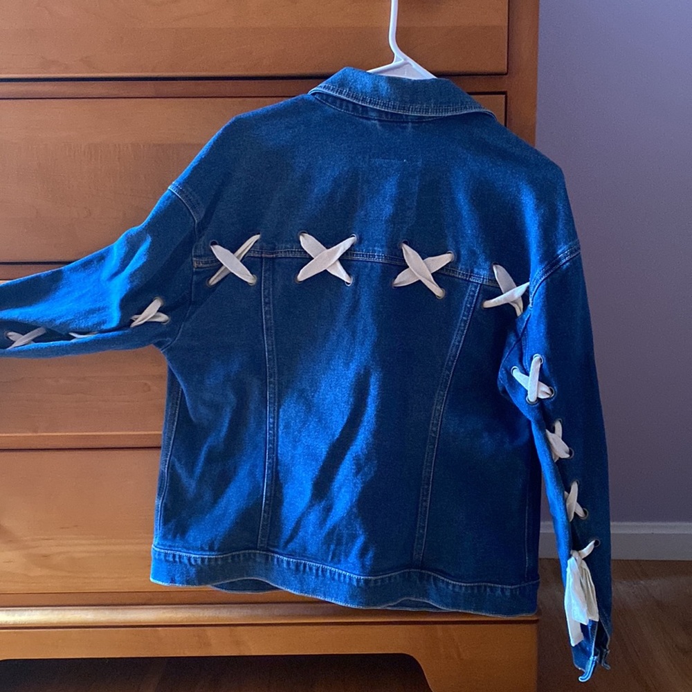 Hollister womens Medium tie denim jacket